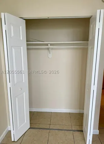 498 NW 165th St Road Miami FL 33169