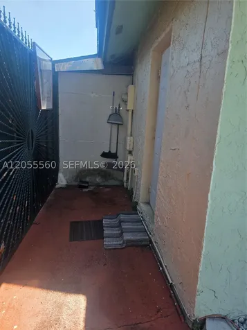 714 SW 99th Ct Circle Miami FL 33174
