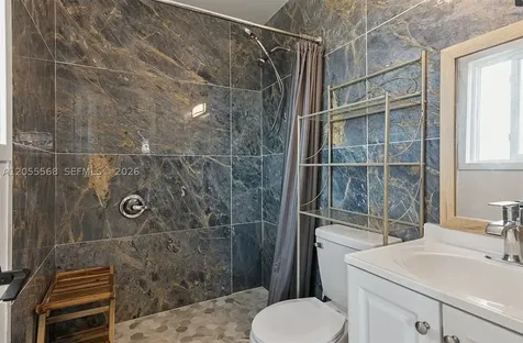 320 SE 26 Terrace Cape Coral FL 33034