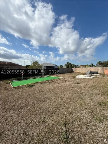 320 SE 26 Terrace Cape Coral FL 33034