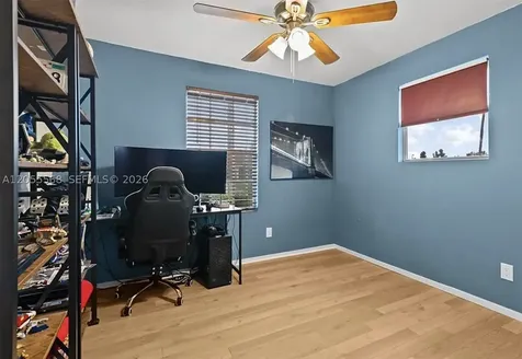 320 SE 26 Terrace Cape Coral FL 33034