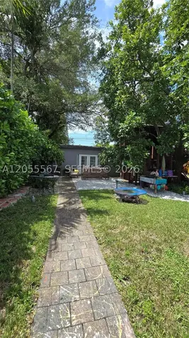 2000 SW 25th Street Miami FL 33133