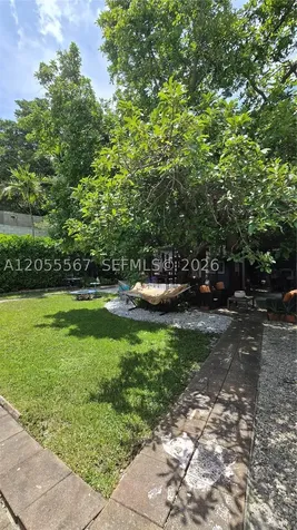 2000 SW 25th Street Miami FL 33133
