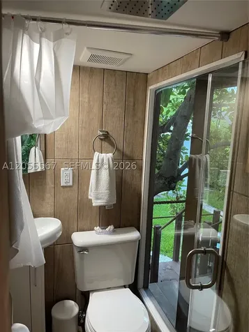 2000 SW 25th Street Miami FL 33133