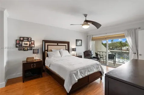 7282 Jacaranda Lane Miami Lakes FL 33014
