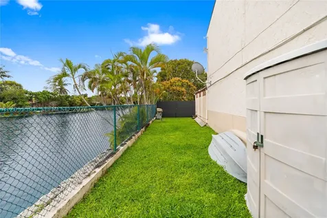 7282 Jacaranda Lane Miami Lakes FL 33014