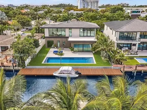13045 Coronado Terrace North Miami FL 33181