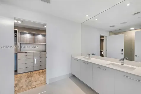 650 NE 32nd Street Miami FL 33137