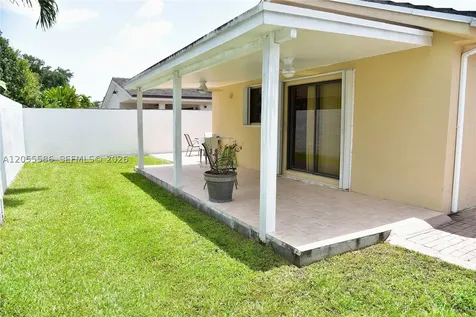8727 NW 150th Terrace Miami Lakes FL 33018