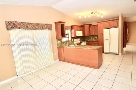 8727 NW 150th Terrace Miami Lakes FL 33018