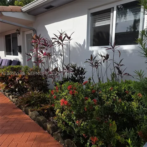 319 Beacom Boulevard Miami FL 33135