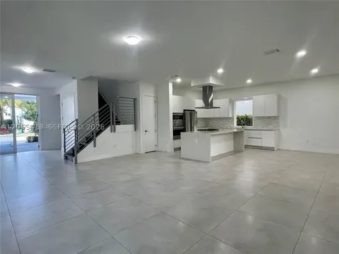 10250 NW 74th Terrace Doral FL 33178