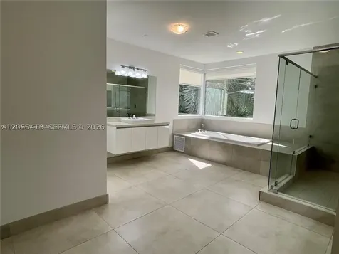 10250 NW 74th Terrace Doral FL 33178
