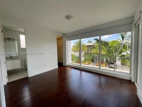 10250 NW 74th Terrace Doral FL 33178