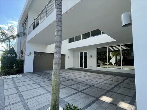 10250 NW 74th Terrace Doral FL 33178