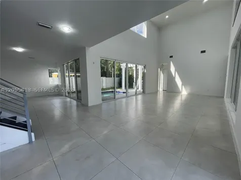 10250 NW 74th Terrace Doral FL 33178