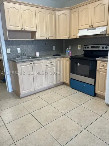 2185 NW 16th Terrace Miami FL 33125
