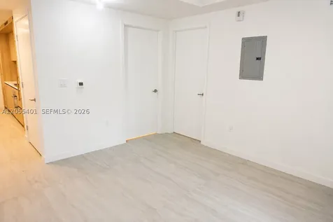 77 SE 5th Street Miami FL 33131