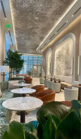 77 SE 5th Street Miami FL 33131