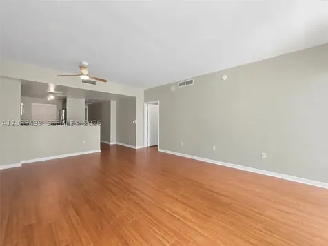 253 NE 2nd Street Miami FL 33132