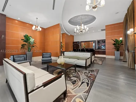 253 NE 2nd Street Miami FL 33132