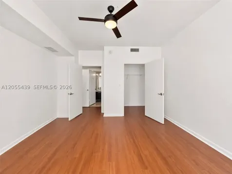 253 NE 2nd Street Miami FL 33132