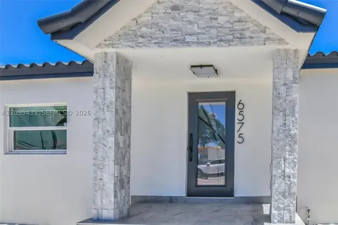 6575 SW 39th Terrace Miami FL 33155