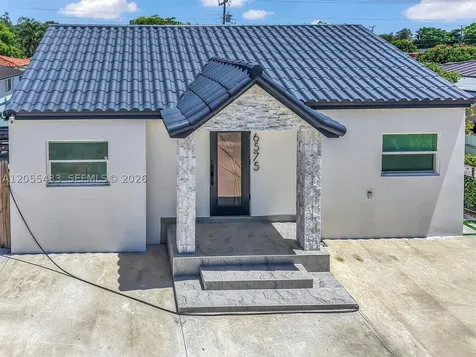 6575 SW 39th Terrace Miami FL 33155