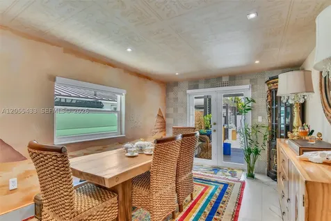 6575 SW 39th Terrace Miami FL 33155