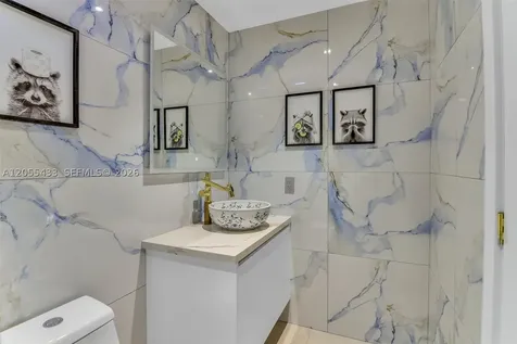 6575 SW 39th Terrace Miami FL 33155