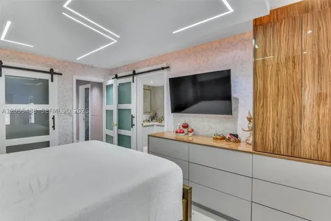6575 SW 39th Terrace Miami FL 33155