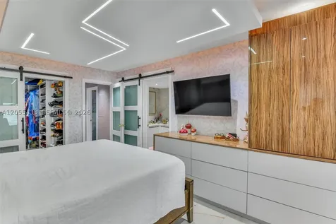 6575 SW 39th Terrace Miami FL 33155