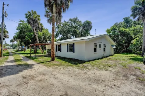 1069 Marina Ln & Cramer Lane Moore Haven FL 33741