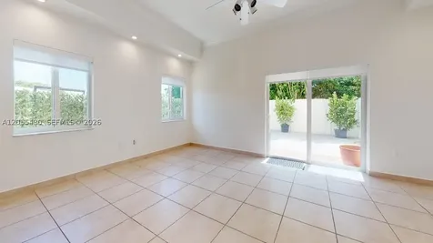 323 SW 36ave Miami FL 33135