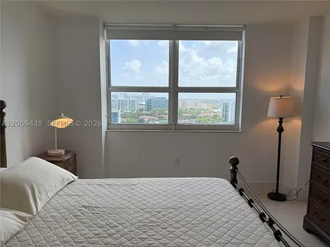 19501 W Country Club Drive Aventura FL 33180