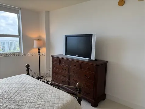 19501 W Country Club Drive Aventura FL 33180