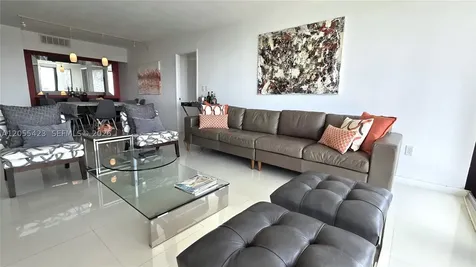 3731 N Country Club Drive Aventura FL 33180