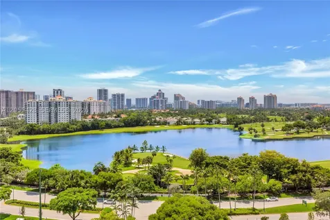 3731 N Country Club Drive Aventura FL 33180