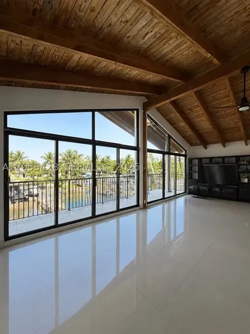 313 Hendricks Isle Fort Lauderdale FL 33301