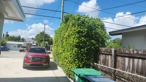 3533 SW 91st Avenue Miami FL 33165