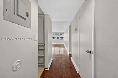 8233 Harding Avenue Miami Beach FL 33141