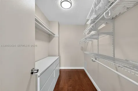 8233 Harding Avenue Miami Beach FL 33141