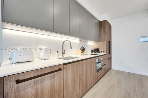 580 72nd Miami Beach FL 33141