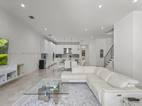 8143 NW 47th Terrace Doral FL 33166
