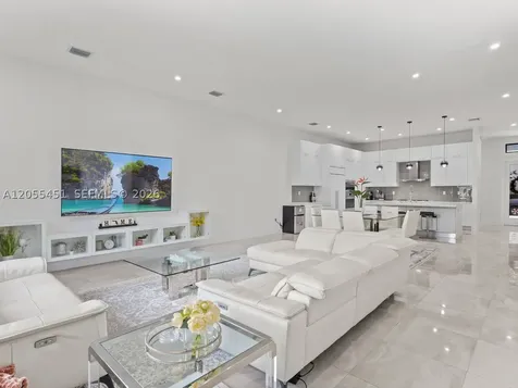 8143 NW 47th Terrace Doral FL 33166