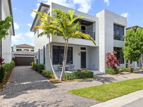 8143 NW 47th Terrace Doral FL 33166