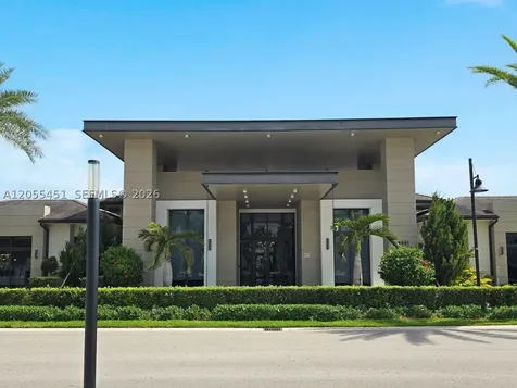 8143 NW 47th Terrace Doral FL 33166