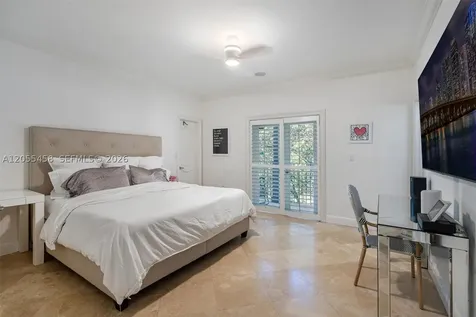 11054 SW 79th Path Miami FL 33156