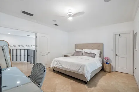 11054 SW 79th Path Miami FL 33156
