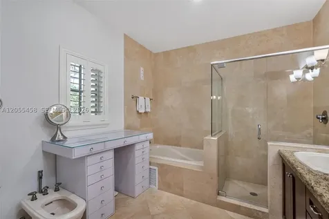 11054 SW 79th Path Miami FL 33156